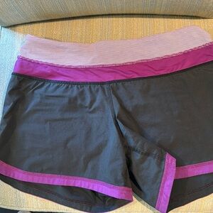 Lululemon workout shorts size 4